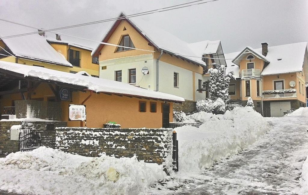 Vila Dravce Exterior foto